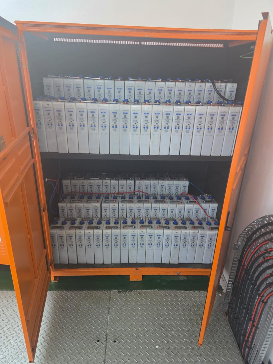 Control cabinet completed during retrofit